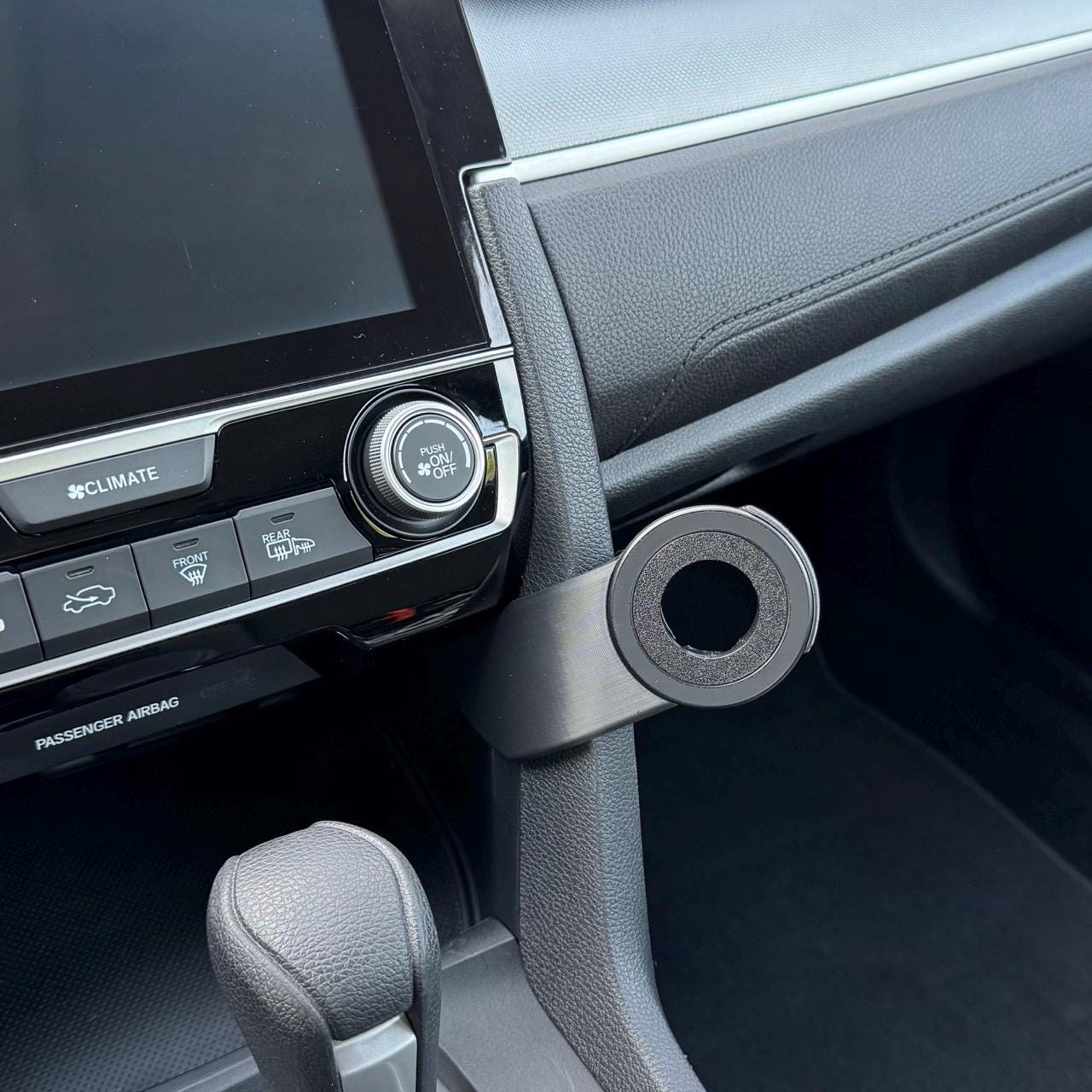 MagSafe 10th Gen Honda Civic Phone Mount Driver Facing on Passenger Trim