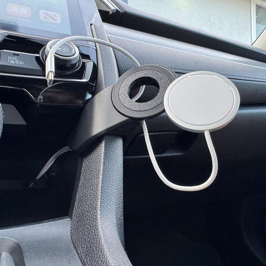 MagSafe 10th Gen Honda Civic Phone Mount Driver Facing on Passenger Trim