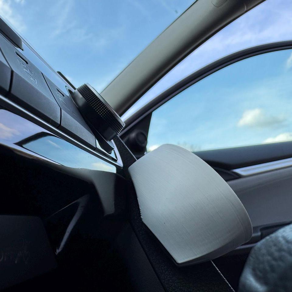 Passenger Facing 10th Gen Honda Civic 2016-2021 MagSafe compatible Phone Mount
