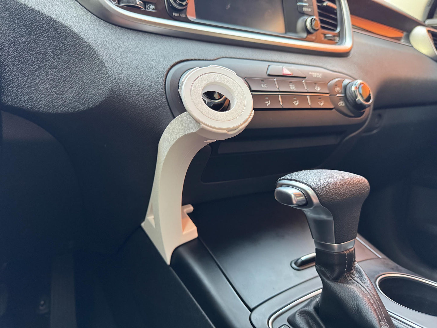 Kia Sorento MagSafe Phone Mount 3rd gen 2016 - 2020 models